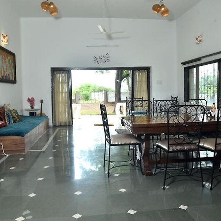 Whispering Woods Villa And Eco Farms Lonavala Eksteriør billede