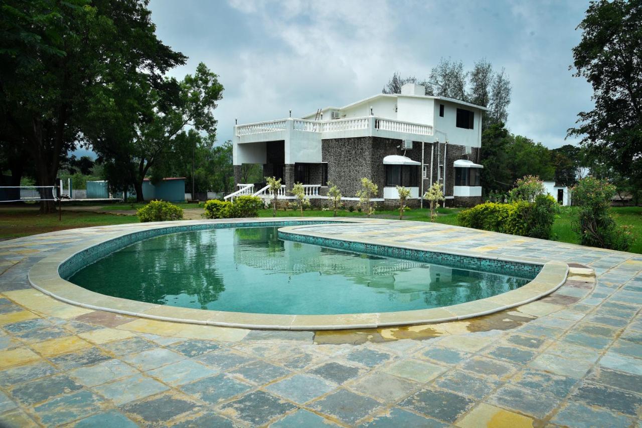 Whispering Woods Villa And Eco Farms Lonavala Eksteriør billede