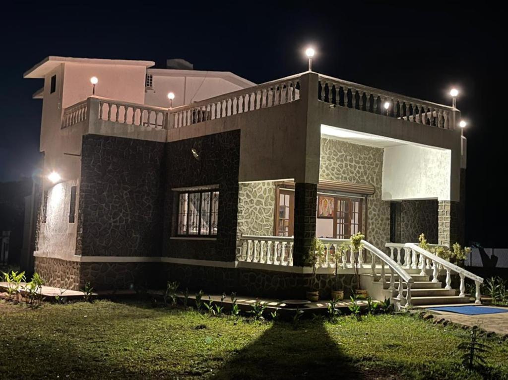 Whispering Woods Villa And Eco Farms Lonavala Eksteriør billede